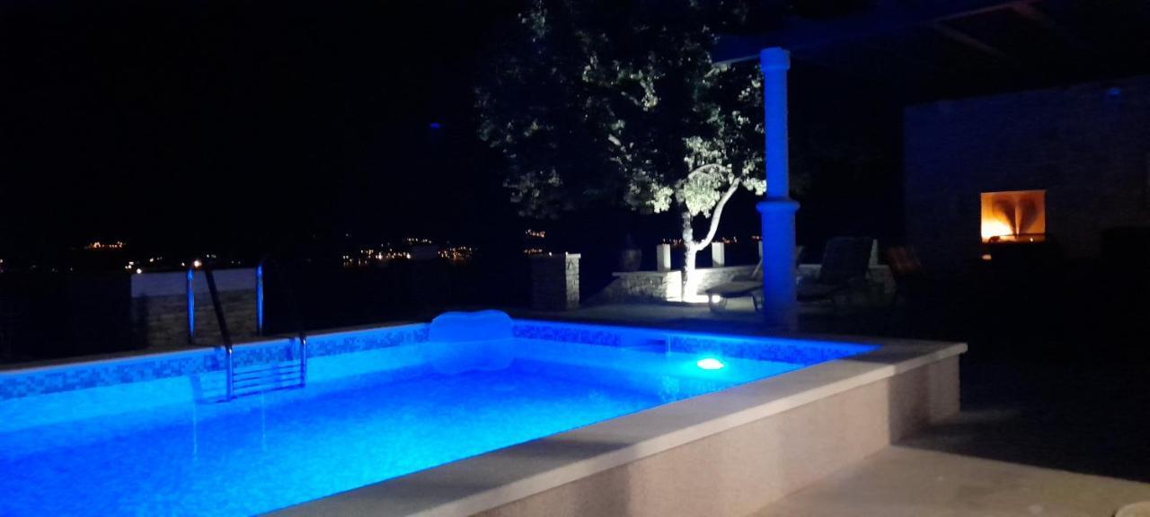 Villa Little Hill Постира Экстерьер фото